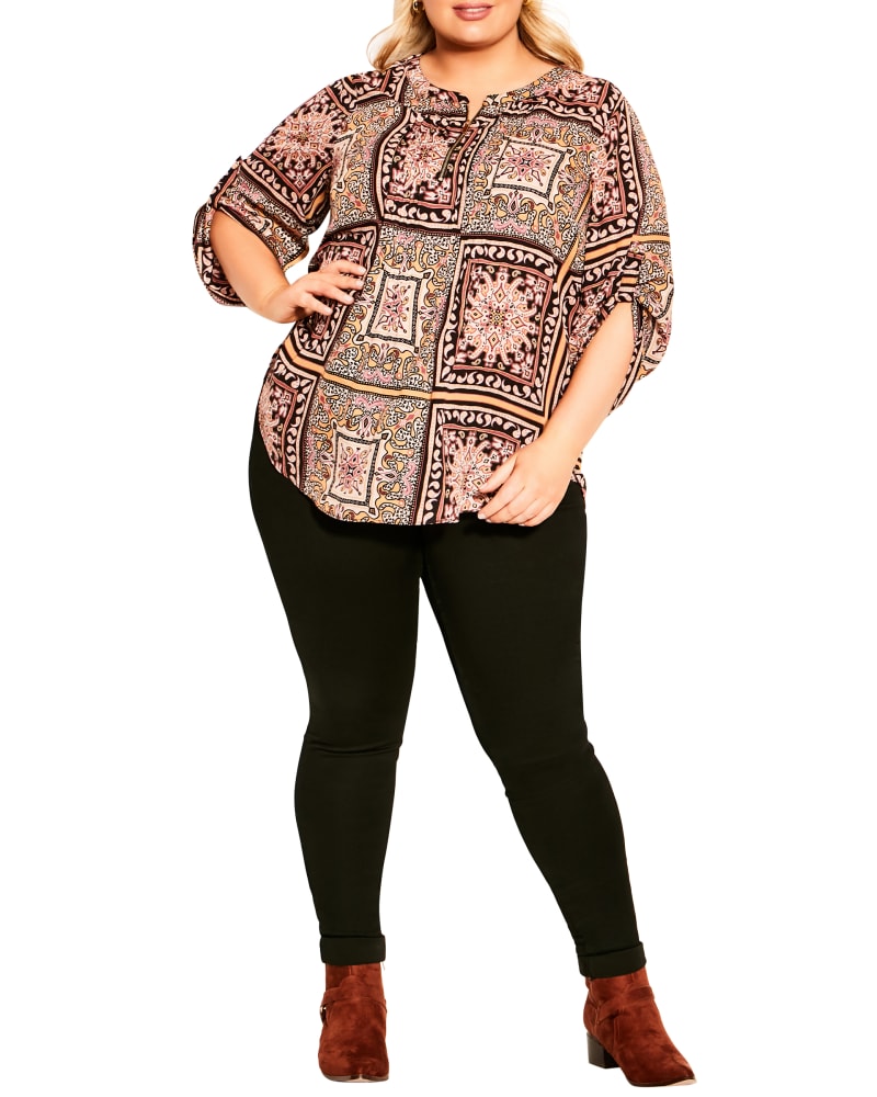 Front of a model wearing a size 14 Daisy Pleated Zip Top in Black by avenue. | dia_product_style_image_id:234215